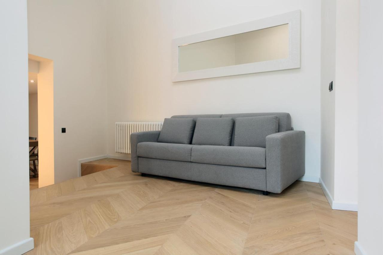 Apartment The House - Mezibranska Prag